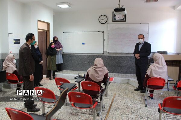بازدید مدیرکل آموزش و پرورش استان بوشهر از بازگشایی دبیرستان شهیده سهام خیام بوشهر