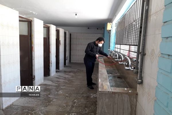 حضور داوطلبانه دانش‌آموزان منطقه 13 در کلاس درس