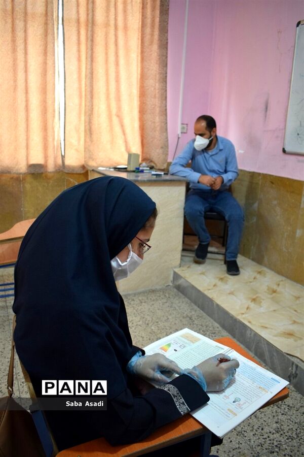 حضور دانش‌آموزان و معلمان در مدارس در روزهای کرونایی گله‌دار