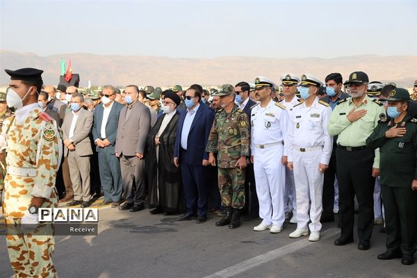 استقبال از شهدای ناوچه کنارک در شیراز