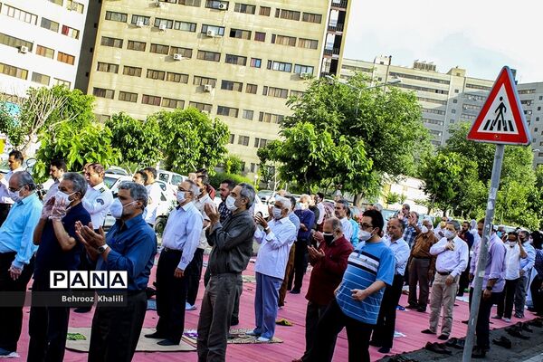 اقامه نماز عید سعید فطر در شهرک اکباتان