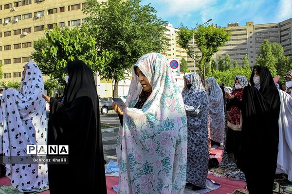 اقامه نماز عید سعید فطر در شهرک اکباتان