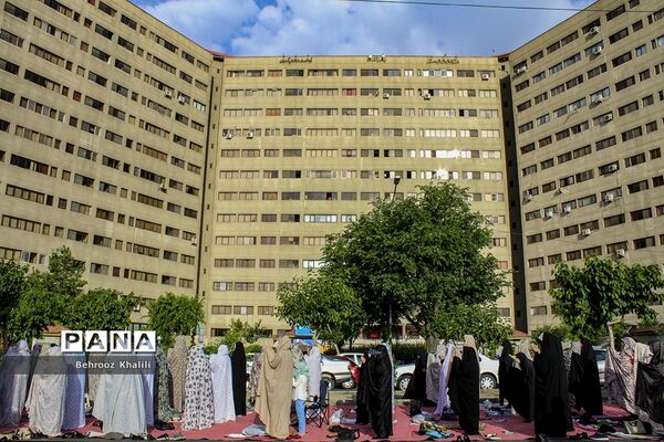اقامه نماز عید سعید فطر در شهرک اکباتان