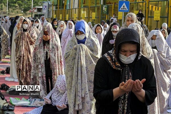 اقامه نماز عید سعید فطر در شهرک اکباتان