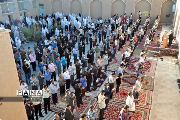 اقامه نماز عیدسعید فطر در شهرستان خوسف استان خراسان جنوبی