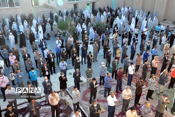 اقامه نماز عیدسعید فطر در شهرستان خوسف استان خراسان جنوبی