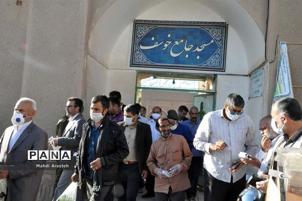 اقامه نماز عیدسعید فطر در شهرستان خوسف استان خراسان جنوبی