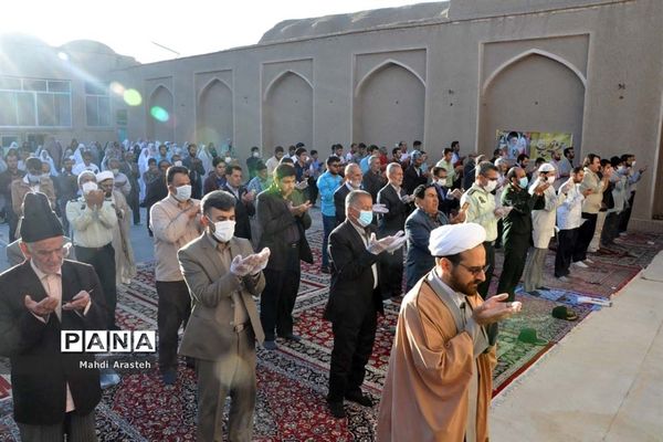 اقامه نماز عیدسعید فطر در شهرستان خوسف استان خراسان جنوبی