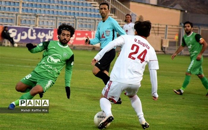 نامه تهدیدآمیز 4 باشگاه لیگ برتری به وزیر ورزش: لیگ ادامه پیدا کند انصراف می‌دهیم