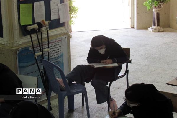 حضور دانش آموزان پایه نهم در امتحانات خردادماه