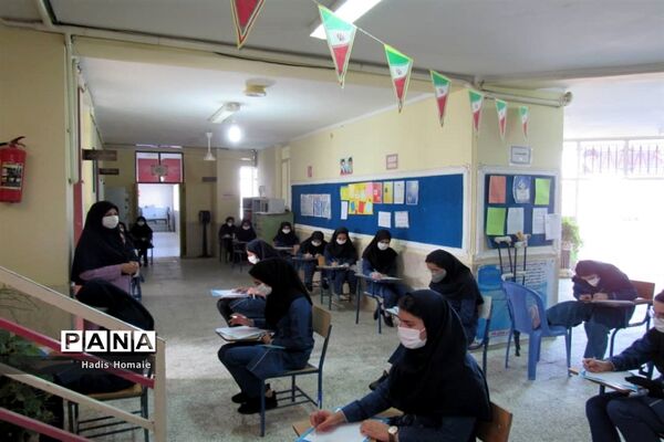 حضور دانش آموزان پایه نهم در امتحانات خردادماه