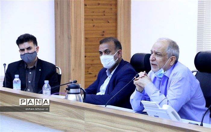 کتابخانه های الکترونیک در روستاهایی با بیش از جمعیت ۱۰۰۰ نفر راه اندازی می شود