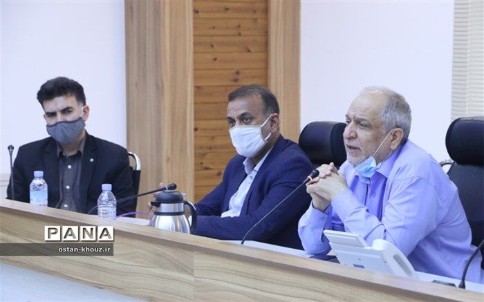 کتابخانه های الکترونیک در روستاهایی با بیش از جمعیت ۱۰۰۰ نفر راه اندازی می شود