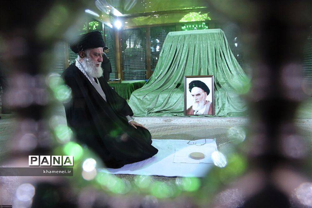 رهبر انقلاب به مناسبت ۱۴ خرداد سخنرانی می‌کنند