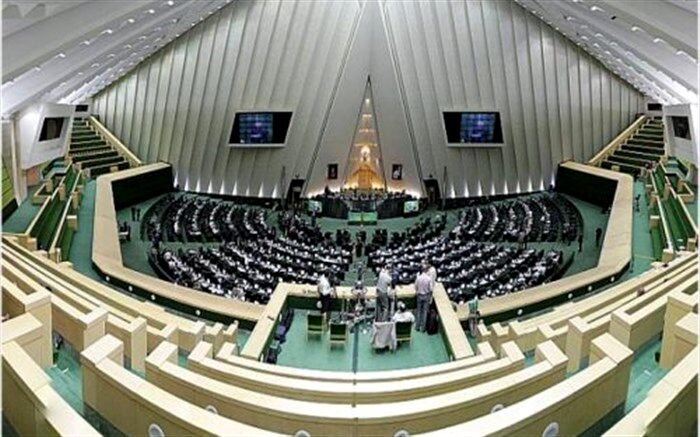 قاضی زاده هاشمی و نیکزاد نواب رییس مجلس شدند