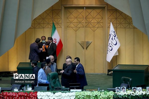 انتخاب اعضای هیئت رئیسه دائم مجلس یازدهم