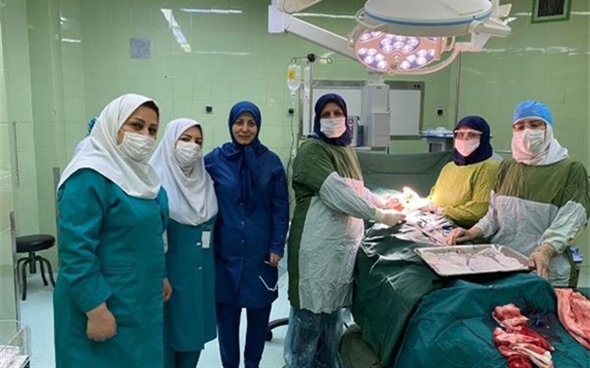 خارج کردن توده 30 سانتیمتری به وزن 7.5 کیلوگرم از شکم خانم 27 ساله