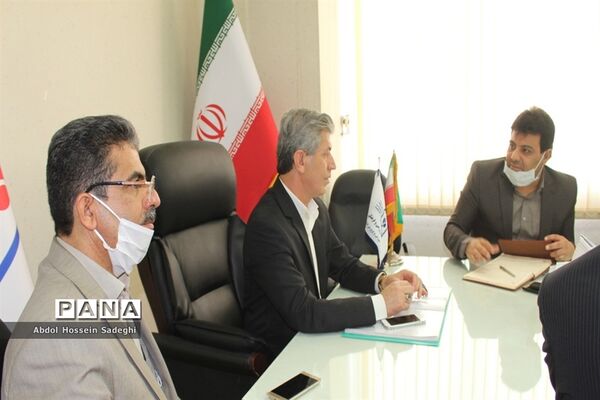 نشست کار گروه استانی لباس فرم دانش‌آموزی استان بوشهر
