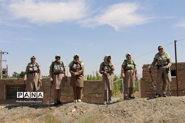 تولید محتوای آموزش کوهنوردی در اردوی یک روزه سازمان دانش آموزی