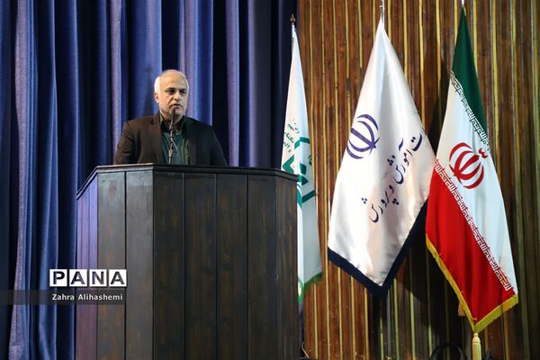 جلسه توجیهی کارشناس مسئولان مناطق و ناظرین طرح نظارت بر ثبت نام و شهریه مدارس غیردولتی شهر تهران