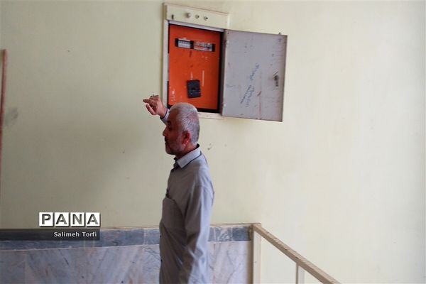 بازدید ازحوزه‌های امتحانی جهت آماده سازی و برگزاری امتحانات نهایی دوازدهم درشهرستان حمیدیه