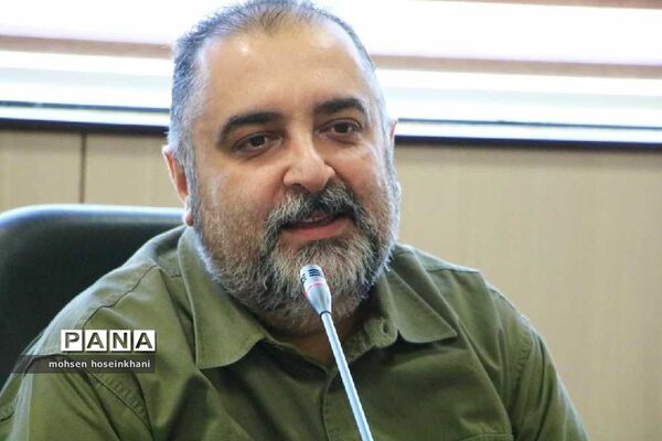 نشست معرفی کتاب در آموزش و پرورش قزوین