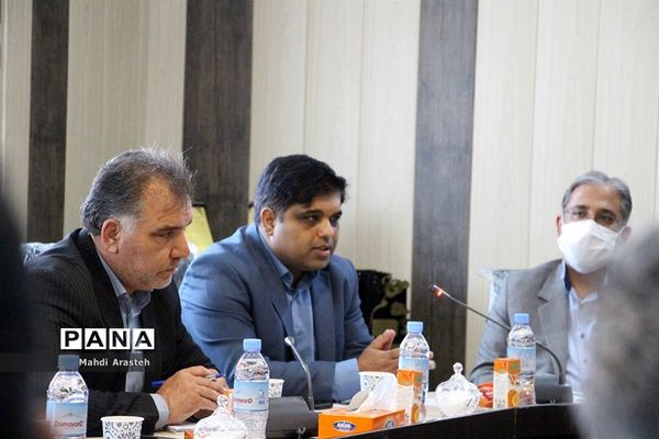 تجلیل از عوامل اجرایی ستاد بزرگداشت مقام معلم اداره آموزش و پرورش شهرستان بیرجند