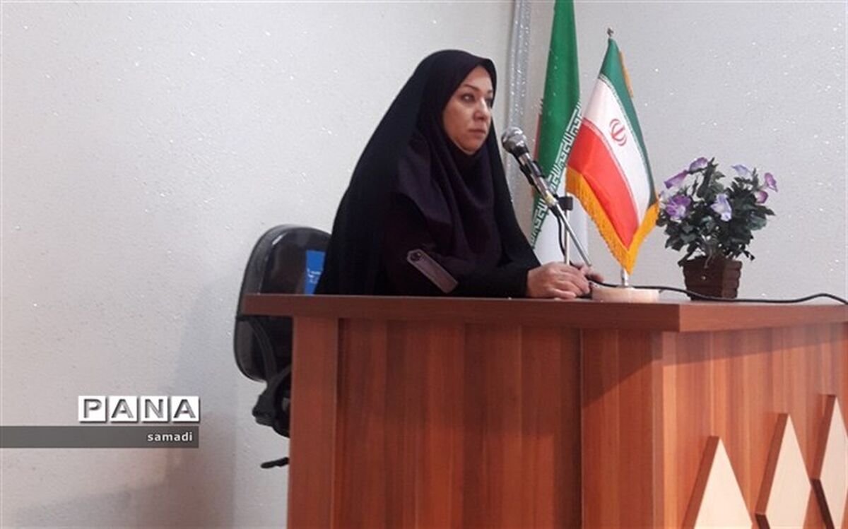 نظری : دانش آموزان با انتخاب درست آینده شان را رقم می زنند