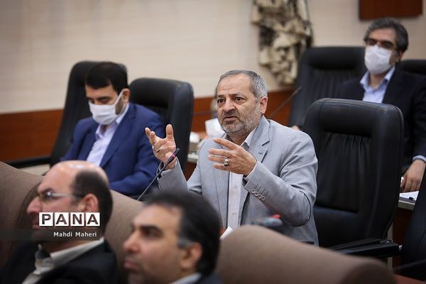 جلسه مشترک وزیر آموزش و پرورش با معاون علمی و فناوری ریاست جمهوری و مدیران استارت‌آپ‌های آموزشی