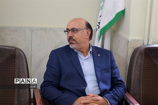 بازدید مشاور معاون پرورشی وزارت آموزش و پرورش از سازمان دانش‌آموزی کرمان