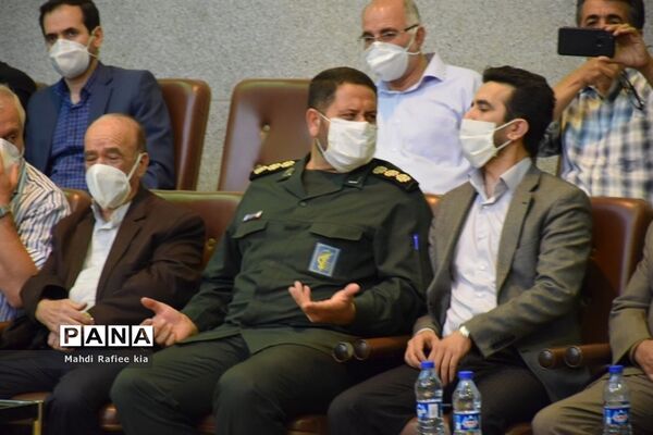 برگزارى مراسم آزادسازى زندانیان جرائم غیر عمد ورزشکار و جوان آذربایجان شرقى.