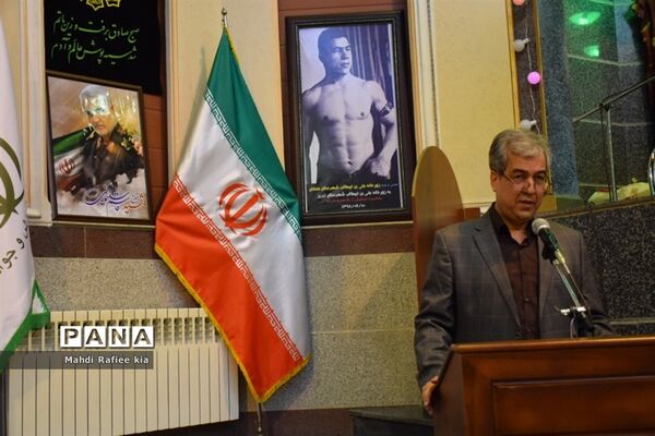 برگزارى مراسم آزادسازى زندانیان جرائم غیر عمد ورزشکار و جوان آذربایجان شرقى.