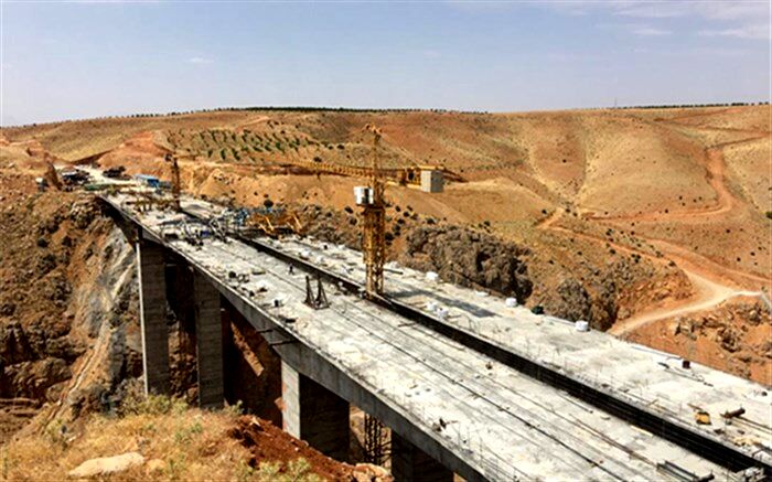 پیشرفت 78 درصدی آزاد راه 370 کیلومتری شیراز به اصفهان