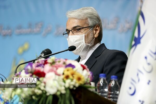بزرگداشت سالروز در گذشت بنیانگذار جامعه خیرین مدرسه ساز کشور