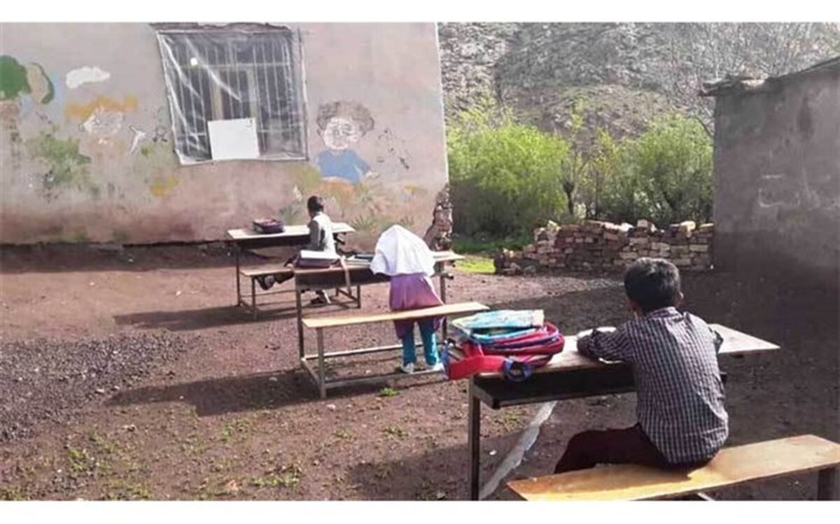 بیتوته معلم قزوینی از اسفندماه در روستای محل تدریسش
