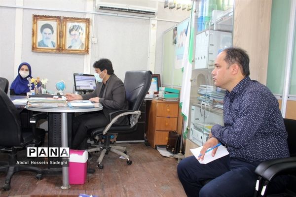 نشست هم‌اندیشی کارکنان سازمان دانش آموزی استان بوشهر با محوریت تولید محتوا جهت شبکه آموزش دانش آموزی ( شاد )