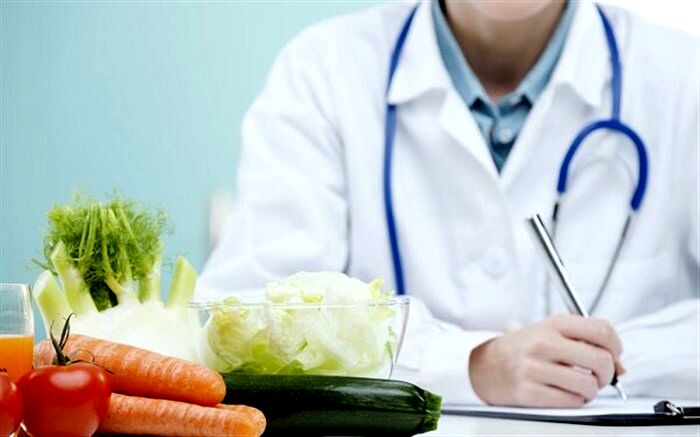 اهمیت توجه به تغذیه سالم در روز‌های خانه نشینی