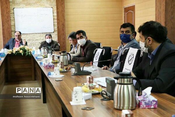 جلسه معاونان متوسطه آموزش و پرورش قزوین