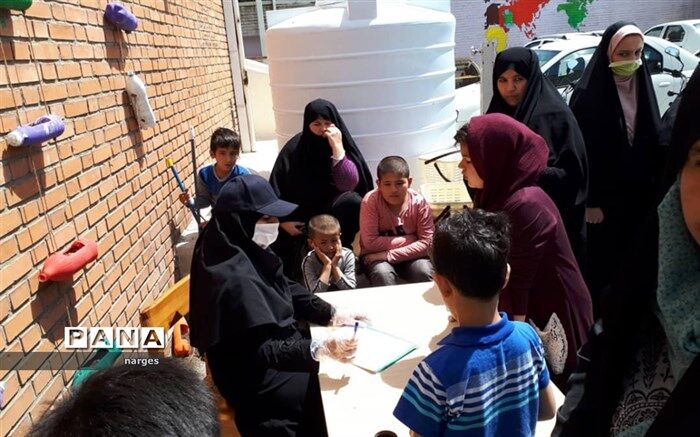 تمرین کمک به همنوع در  دبیرستان نرگس منطقه1