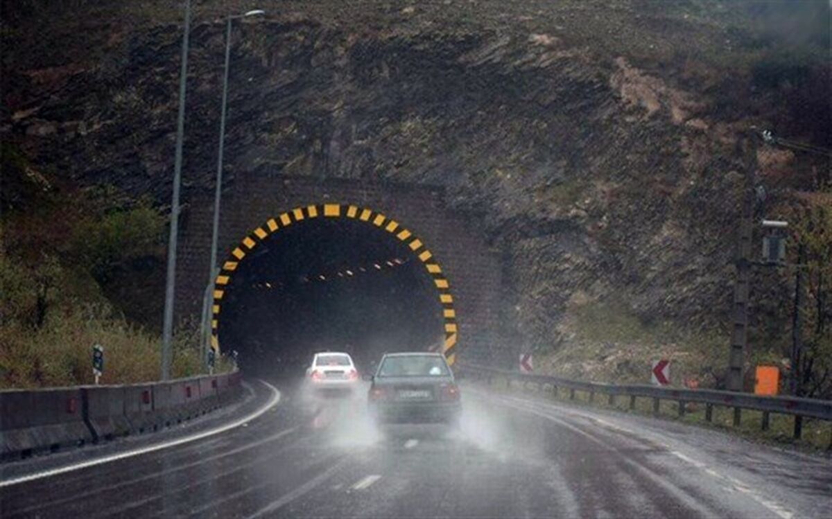 بارش باران در محورهای مواصلاتی ۵ استان کشور