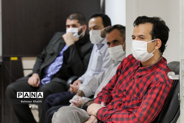 نشست صمیمی قائم مقام سازمان دانش آموزی با کارکنان سازمان