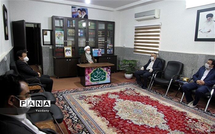 شهید مطهری معلم دانش و مولد بینش بود
