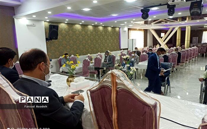 برگزاری جلسه شورا ی آموزش و پرورش کاشمر با رعایت دستورات بهداشتی