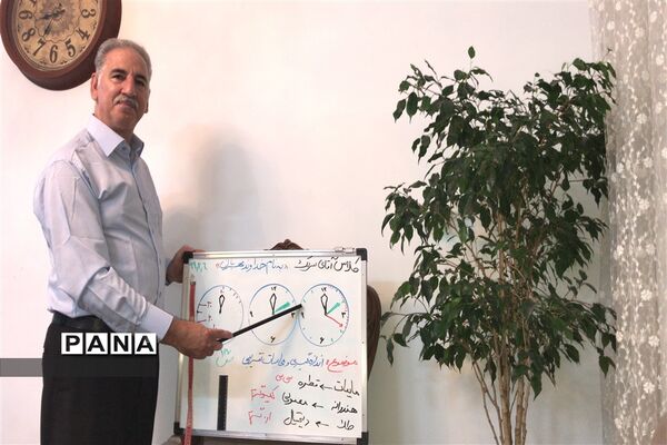 تداوم تلاش معلمان تهرانی برای تدریس در فضای مجازی