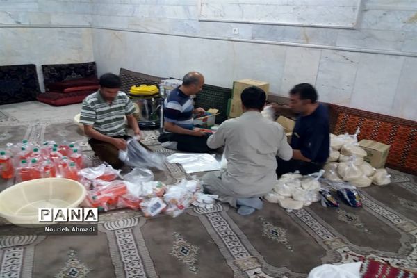 اهدای بسته‌های حمایتی در شهرری