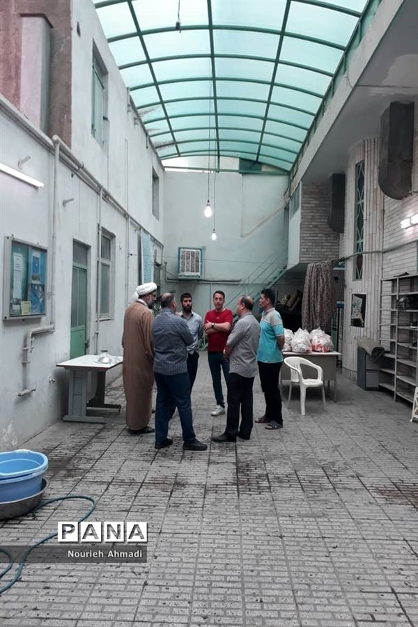 اهدای بسته‌های حمایتی در شهرری