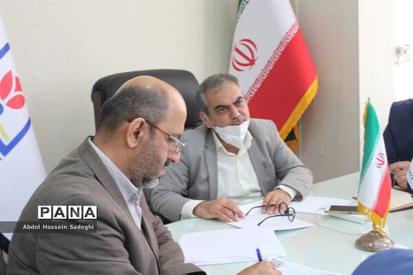 جلسه هماهنگی طرح رزمایش همدلی و کمک مومنانه  آموزش و پرورش استان بوشهر
