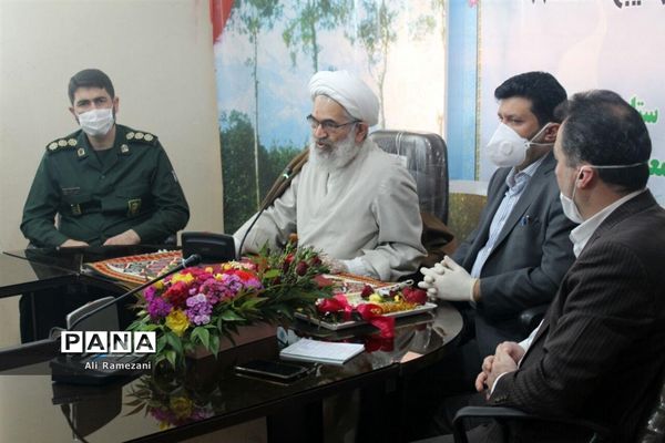 آیین تجلیل از معلمان نمونه در شهرستان قائمشهر