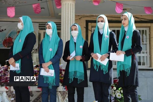 مراسم تجلیل از معلمان نمونه ناحیه2 شهرکرد
