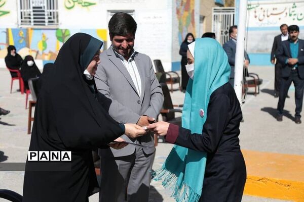 مراسم تجلیل از معلمان نمونه ناحیه2 شهرکرد